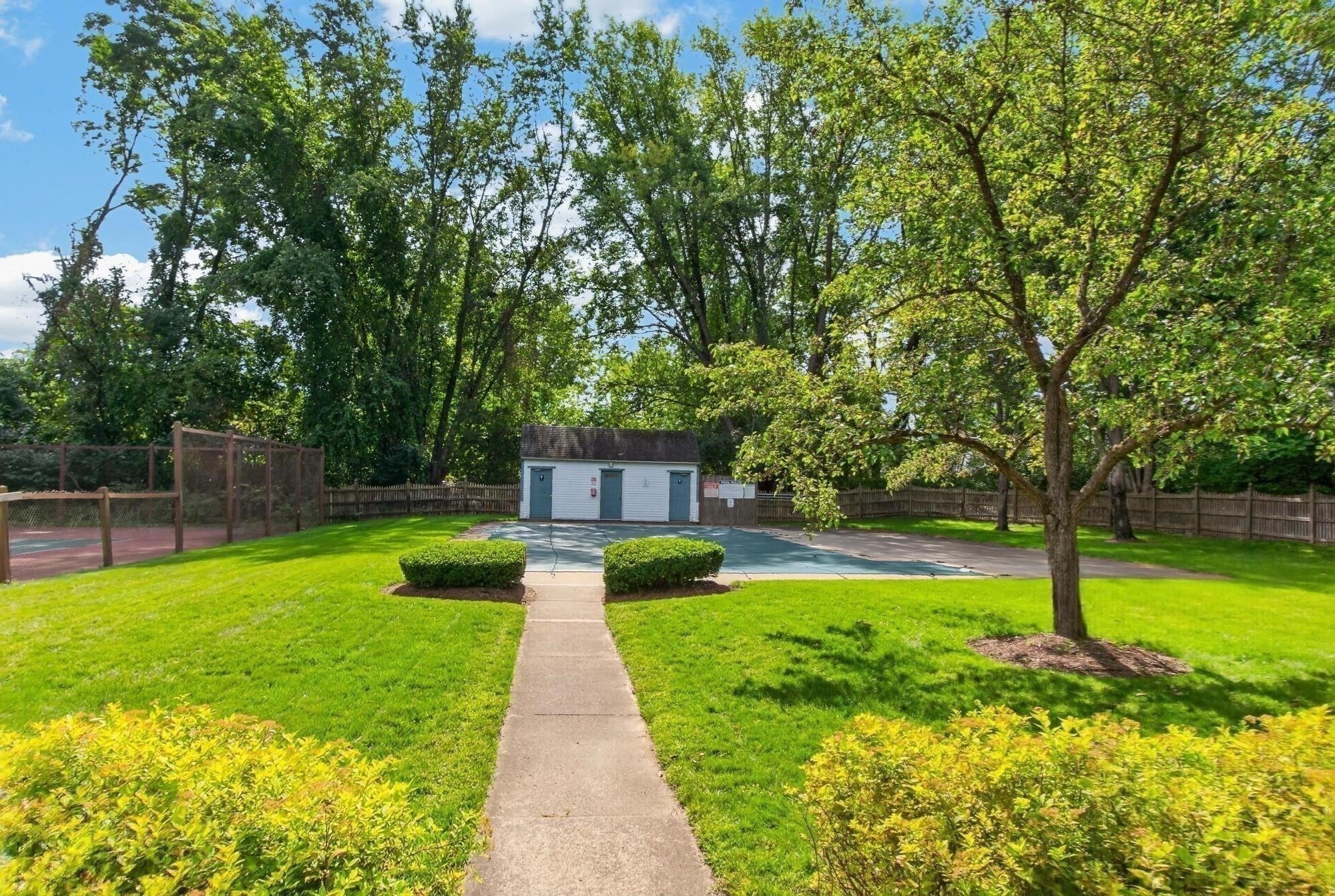 895 Wellman Avenue #895, Chelmsford, MA, 895 Wellman Avenue #895, Chelmsford, MA Photo #37