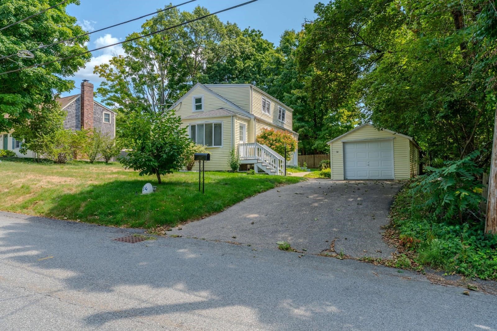 34 Hawthorne St, North Attleboro, MA, 34 Hawthorne St, North Attleboro, MA Photo #2
