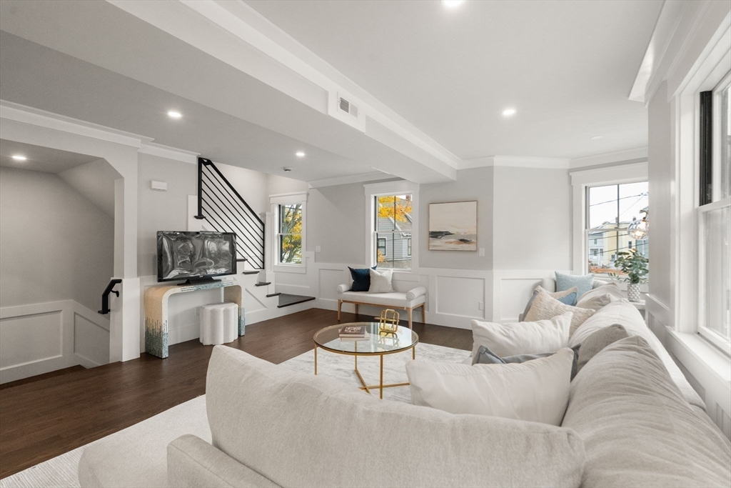 11 Macarthur Street B