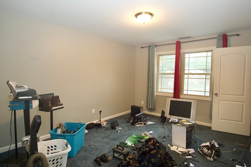 1289 Bay St, Springfield, MA, 1289 Bay St, Springfield, MA Photo #9