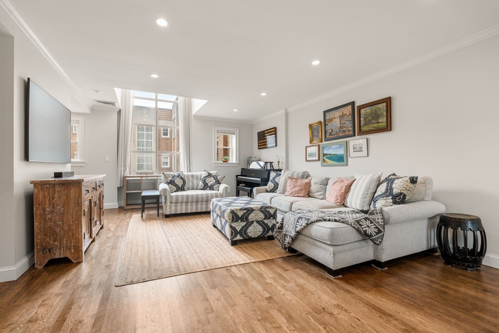 28 Parkman St 4