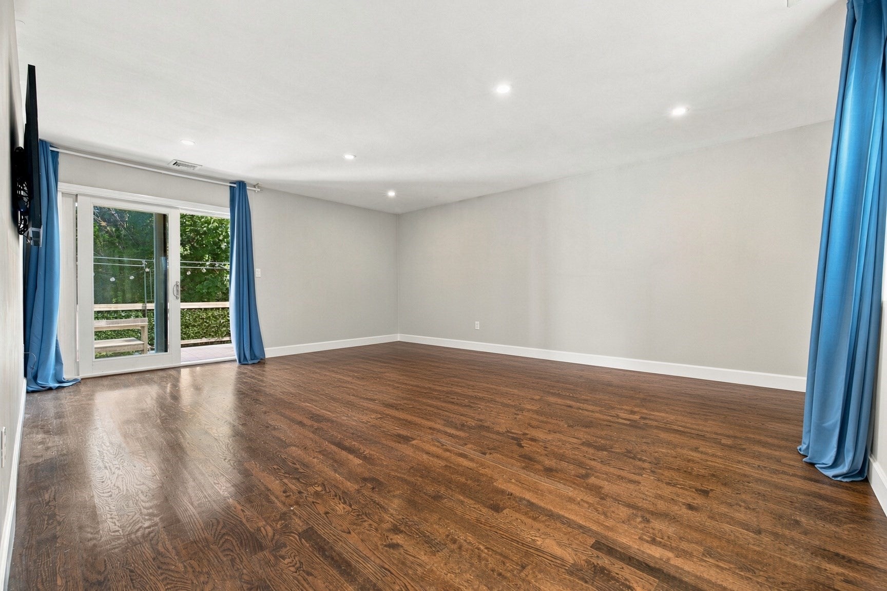 463 Pleasant Street, East Bridgewater, MA Photo #20