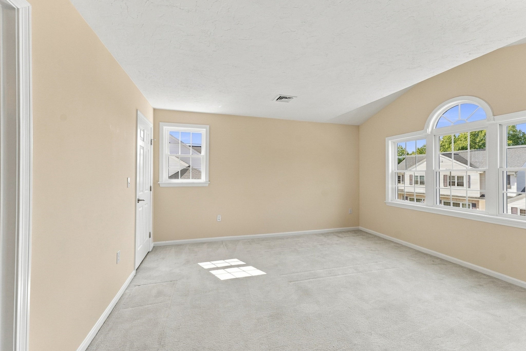 14 Crab Apple Ln #14, Franklin, MA, 14 Crab Apple Ln #14, Franklin, MA Photo #19