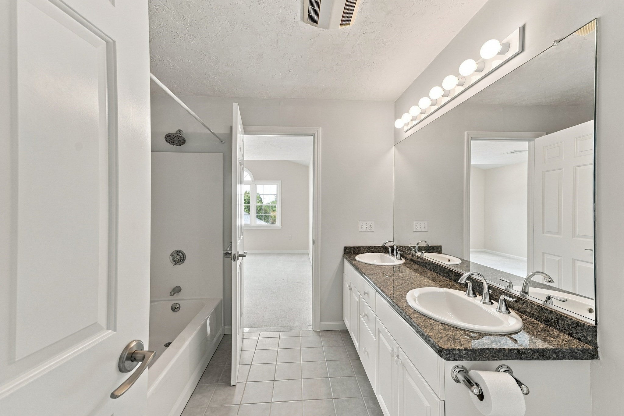 14 Crab Apple Ln #14, Franklin, MA, 14 Crab Apple Ln #14, Franklin, MA Photo #23
