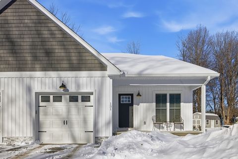 Photo of 131 West St #131, Easthampton, MA 01027 (MLS # 73474083)