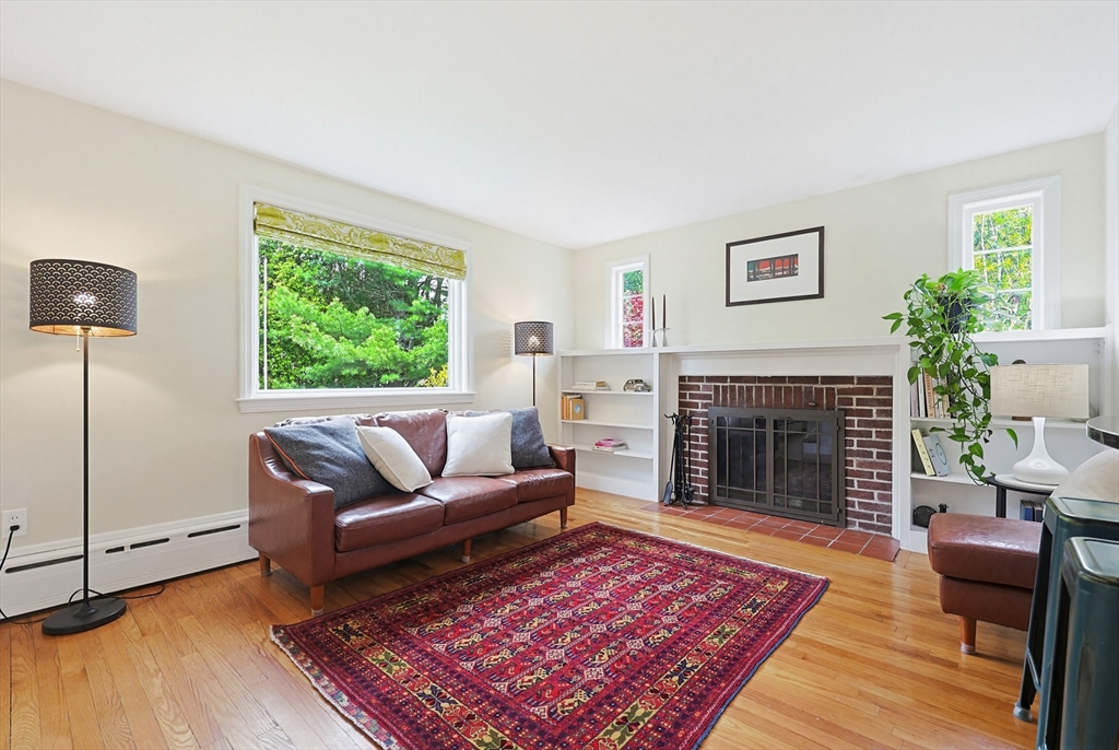 13 Lawrence Circle