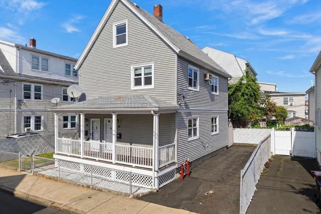 Photo of 13-15 Heath St, Everett, MA