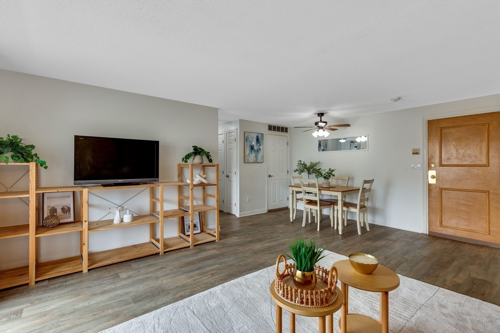 295 W Wyoming Ave 7B
