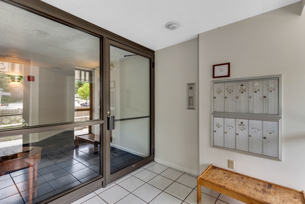 295 W Wyoming Ave 7B