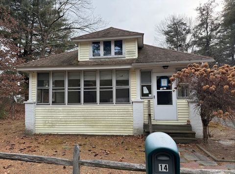14 Brook Street Ayer MA 01432