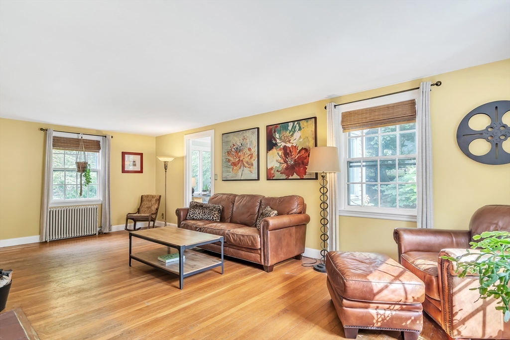 3 White Rd