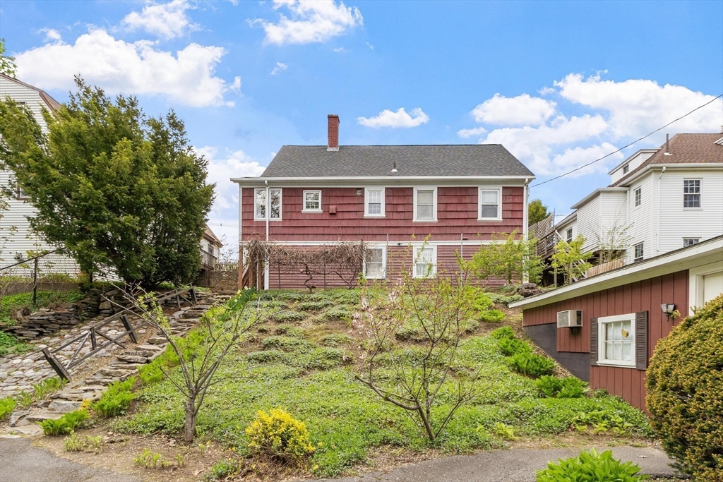 193 Woodland Ave