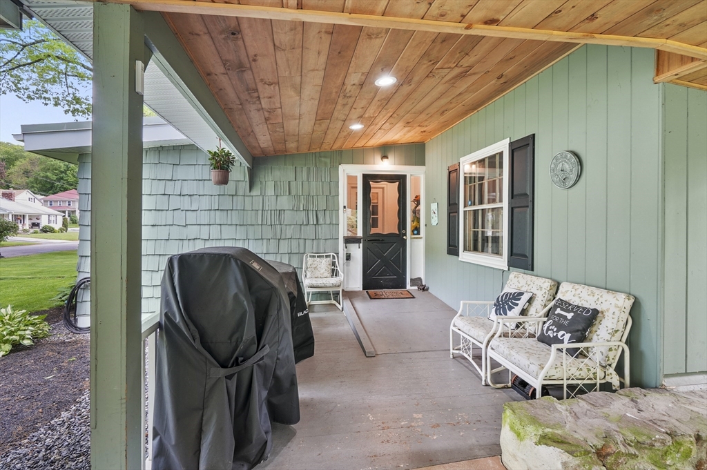 228 Hillside Road