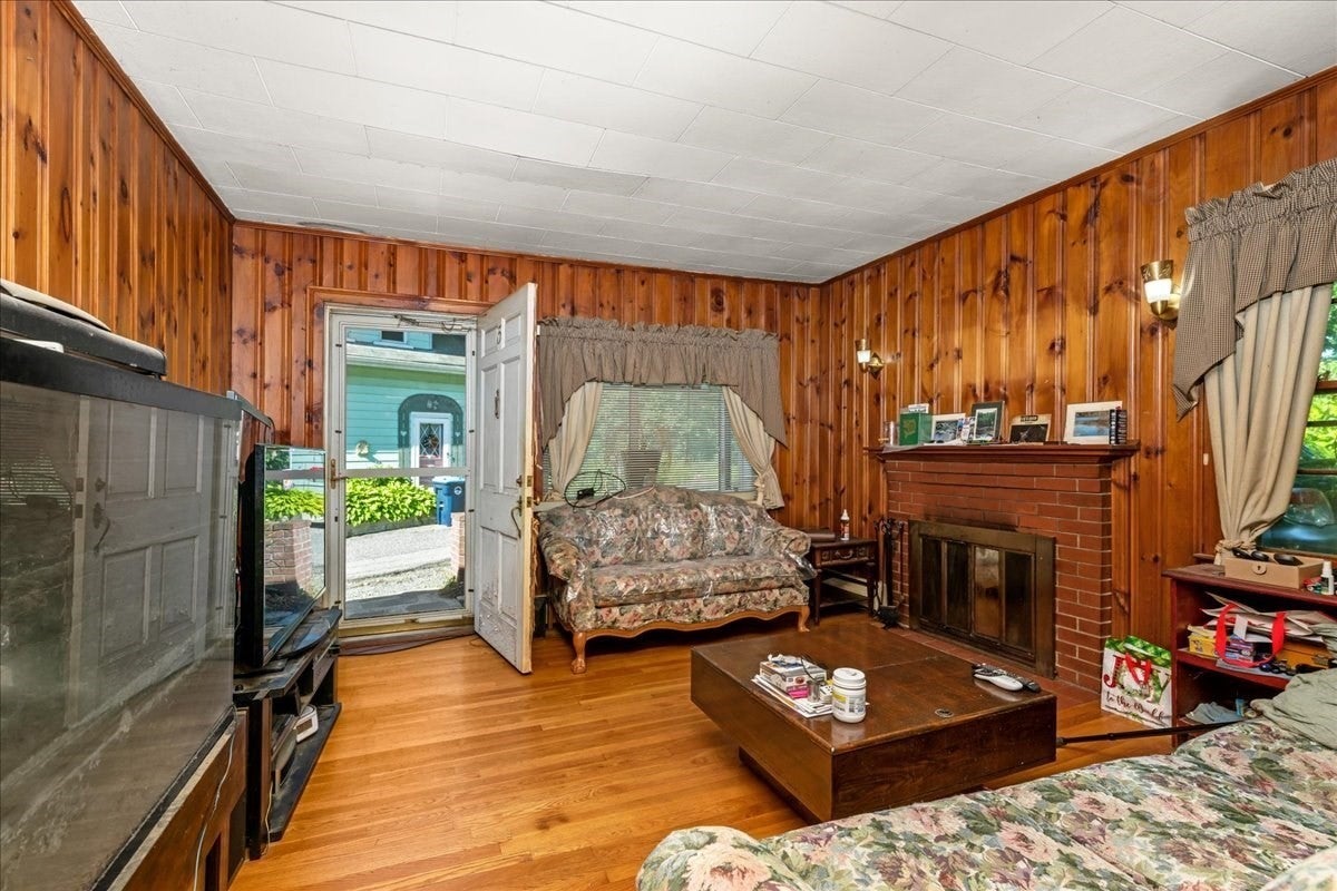 15 Anglin Ln, Shrewsbury, MA Photo #5