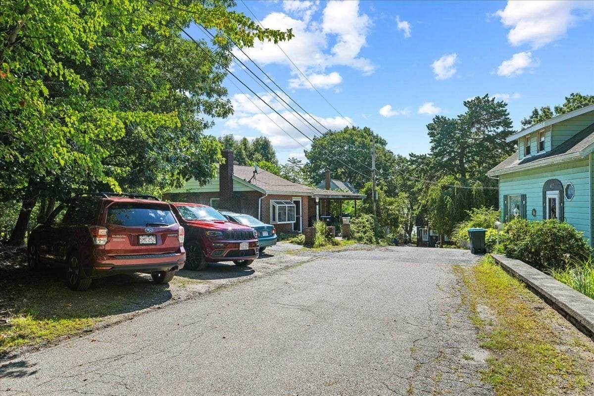 15 Anglin Ln, Shrewsbury, MA Photo #36