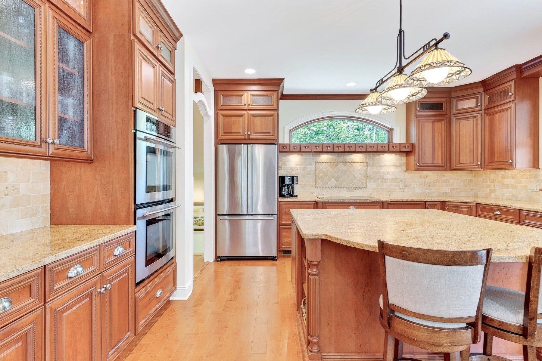 79 Pickerel Cove Cir, Mashpee, MA Photo #13
