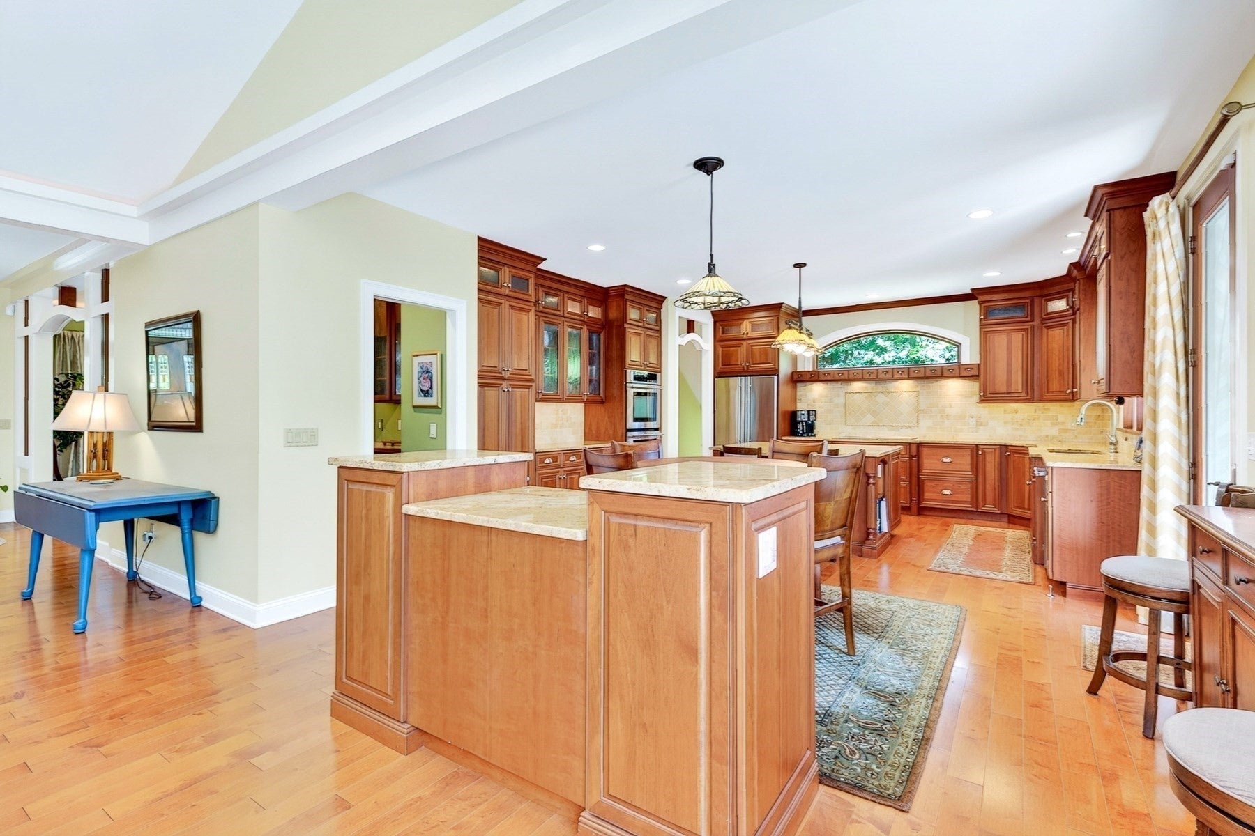 79 Pickerel Cove Cir, Mashpee, MA Photo #11