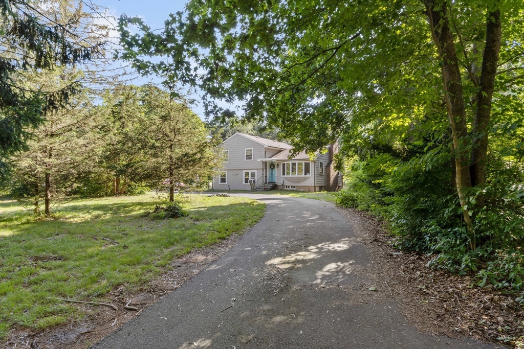 180 Moulton St