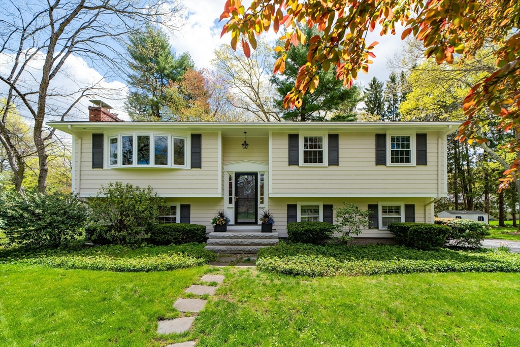 18 Emerson Rd, Medfield, MA Photo #1