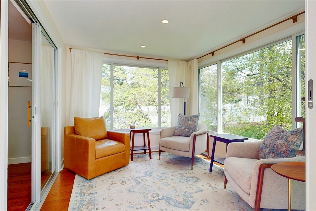 18 Emerson Rd, Medfield, MA Photo #12