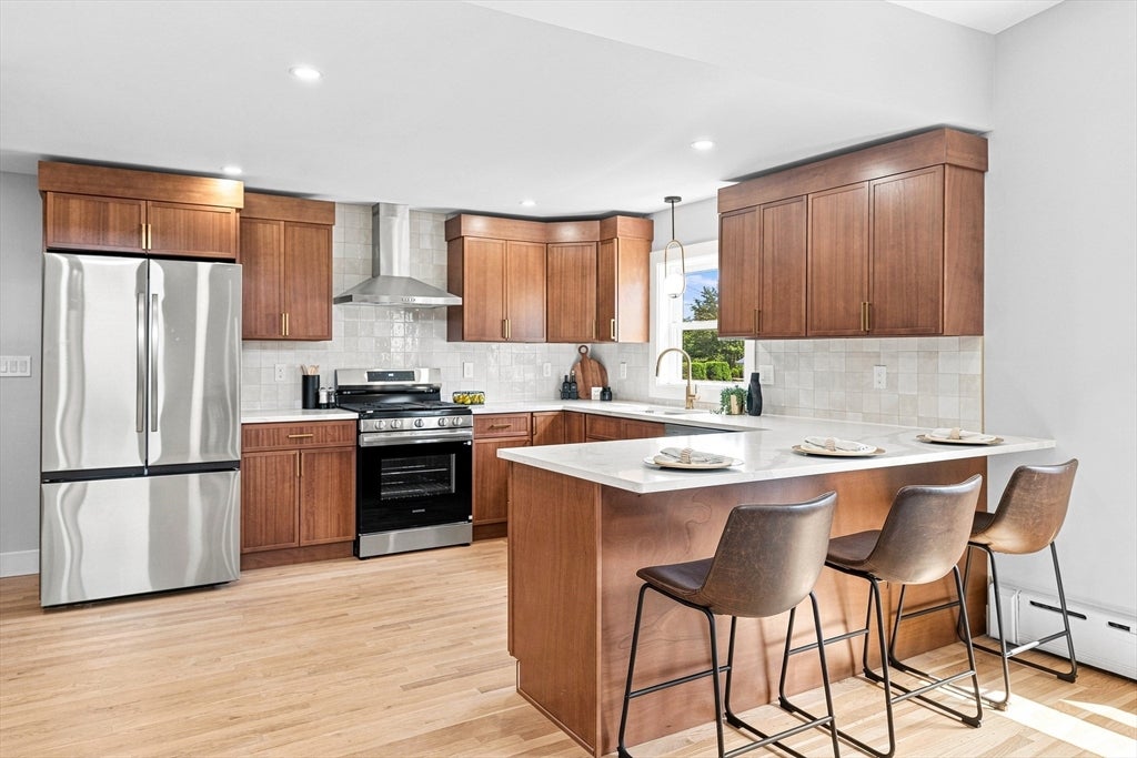 21 Hilltop Rd, Dartmouth, MA Photo #8