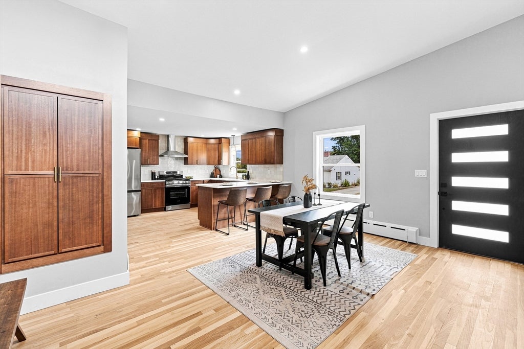21 Hilltop Rd, Dartmouth, MA Photo #10