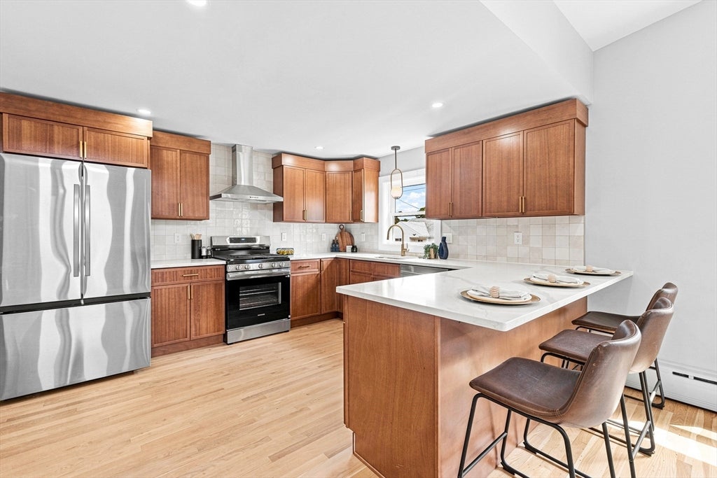 21 Hilltop Rd, Dartmouth, MA Photo #5