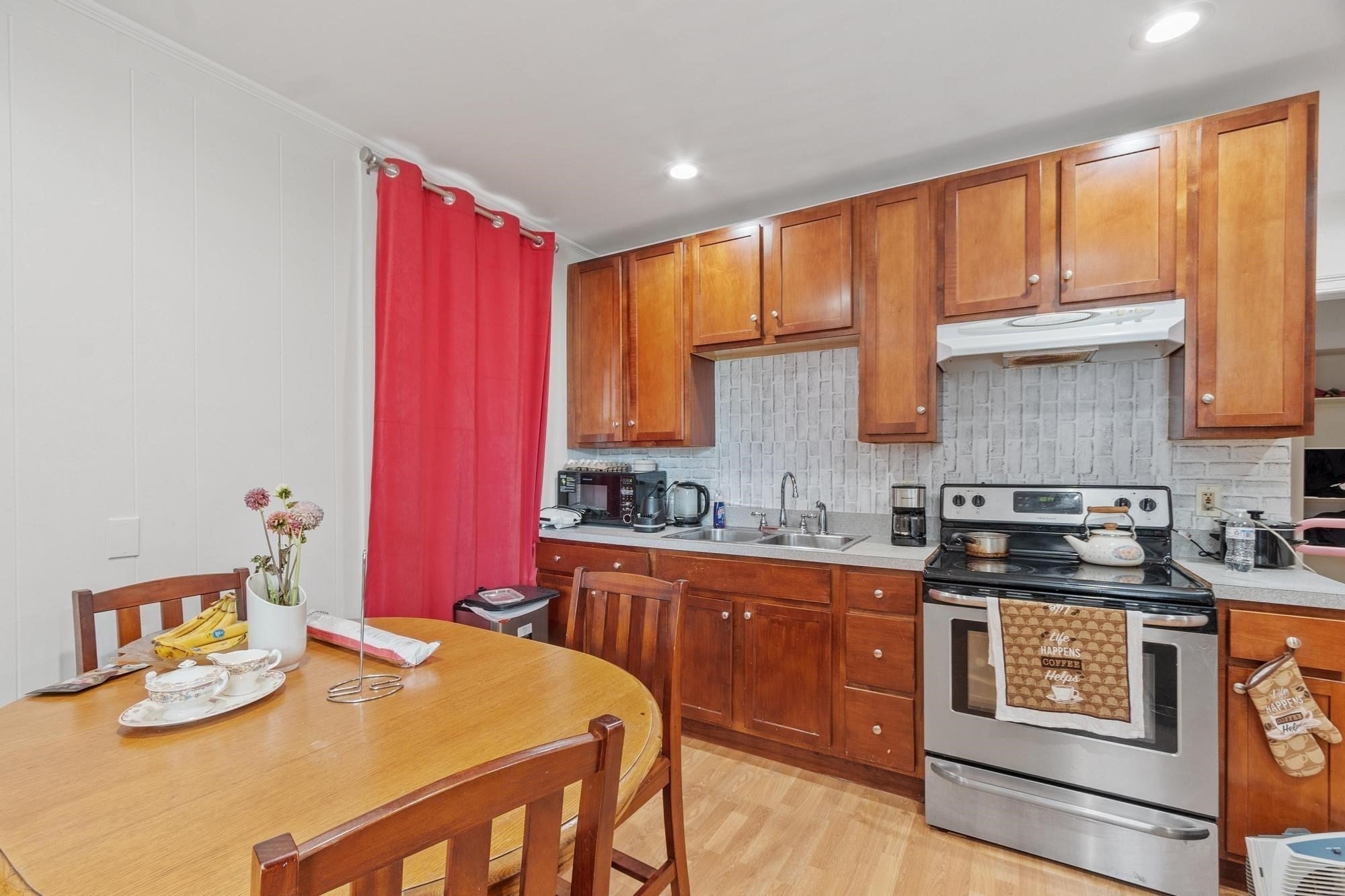 448 High Street, Clinton, MA, 448 High Street, Clinton, MA Photo #13