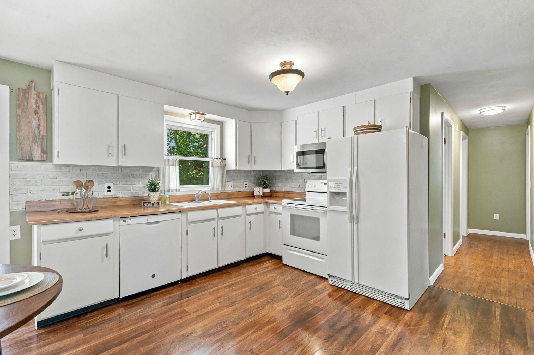 86 Herrman Street, West Springfield, MA, 86 Herrman Street, West Springfield, MA Photo #12
