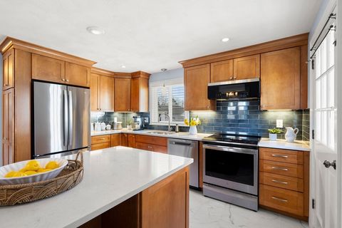 1 Marion Rd Salem MA 01970