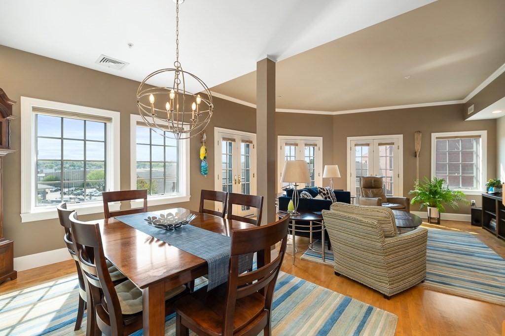 196 Main Street Unit 2