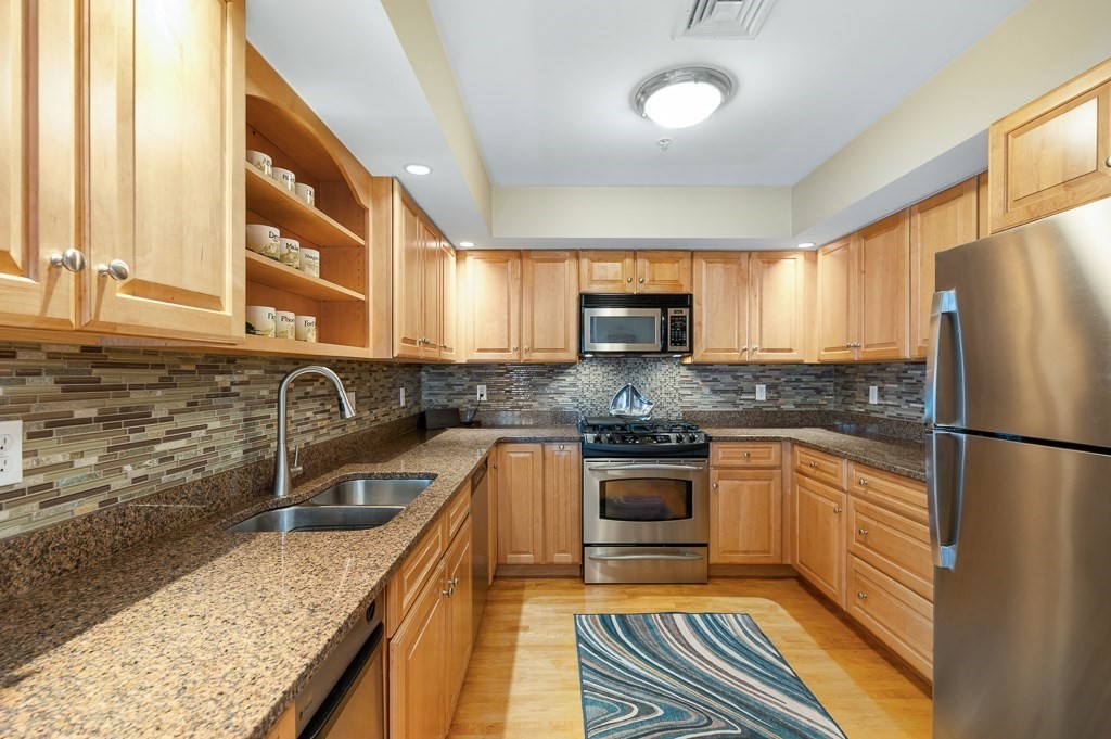 196 Main Street Unit 2