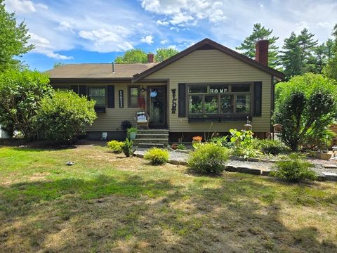 111 Precinct St Lakeville MA 02347