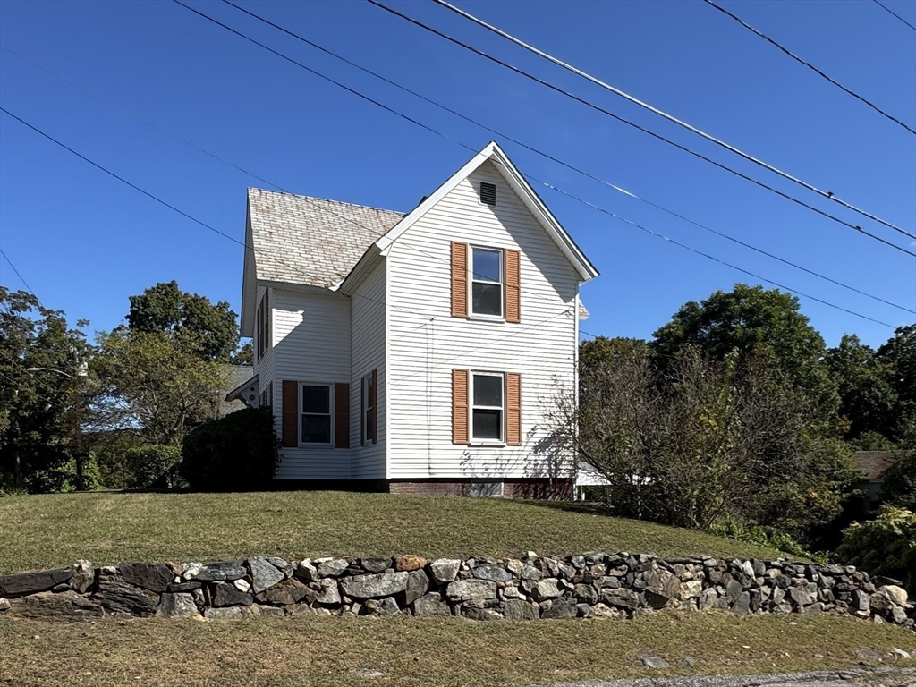 121 Pleasant St