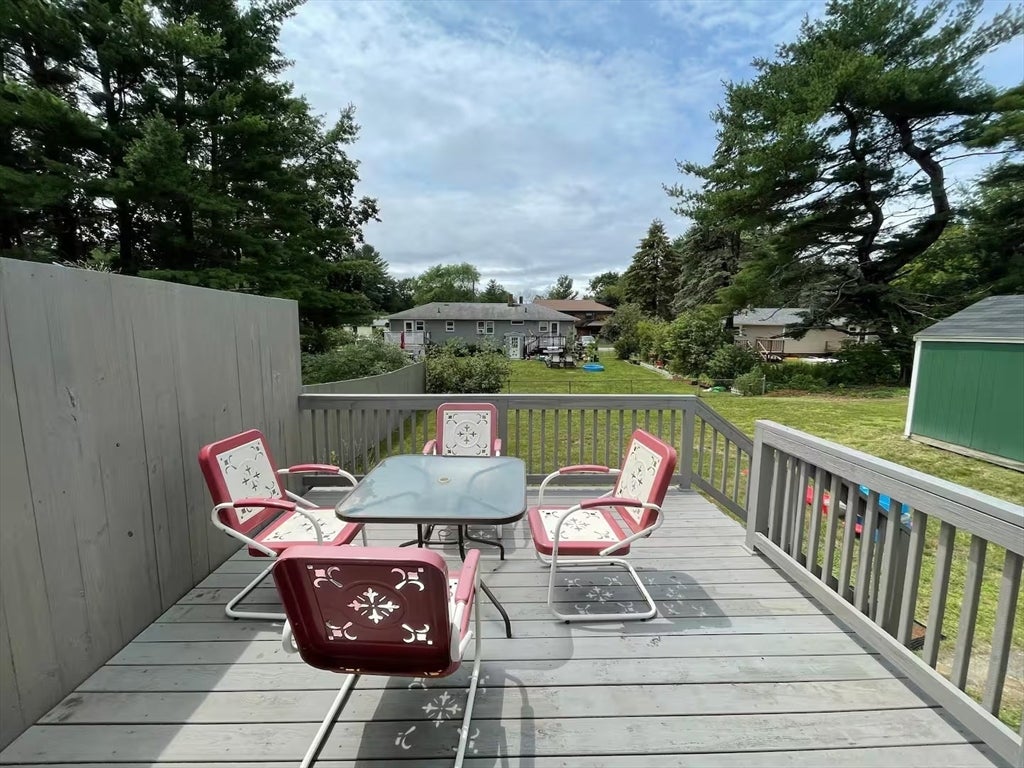 27 Neillian Way #1, Bedford, MA Photo #12