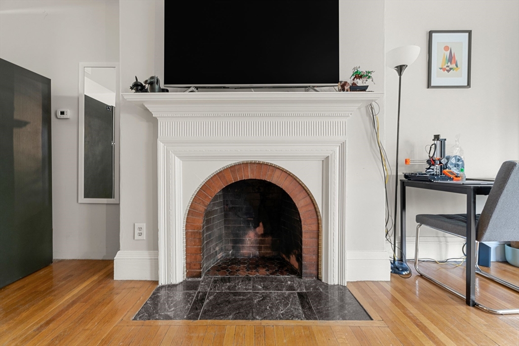 511 Beacon St F-11
