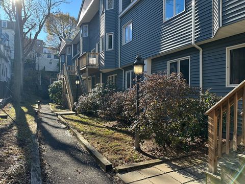 66 Saint James 208 Boston MA 02119