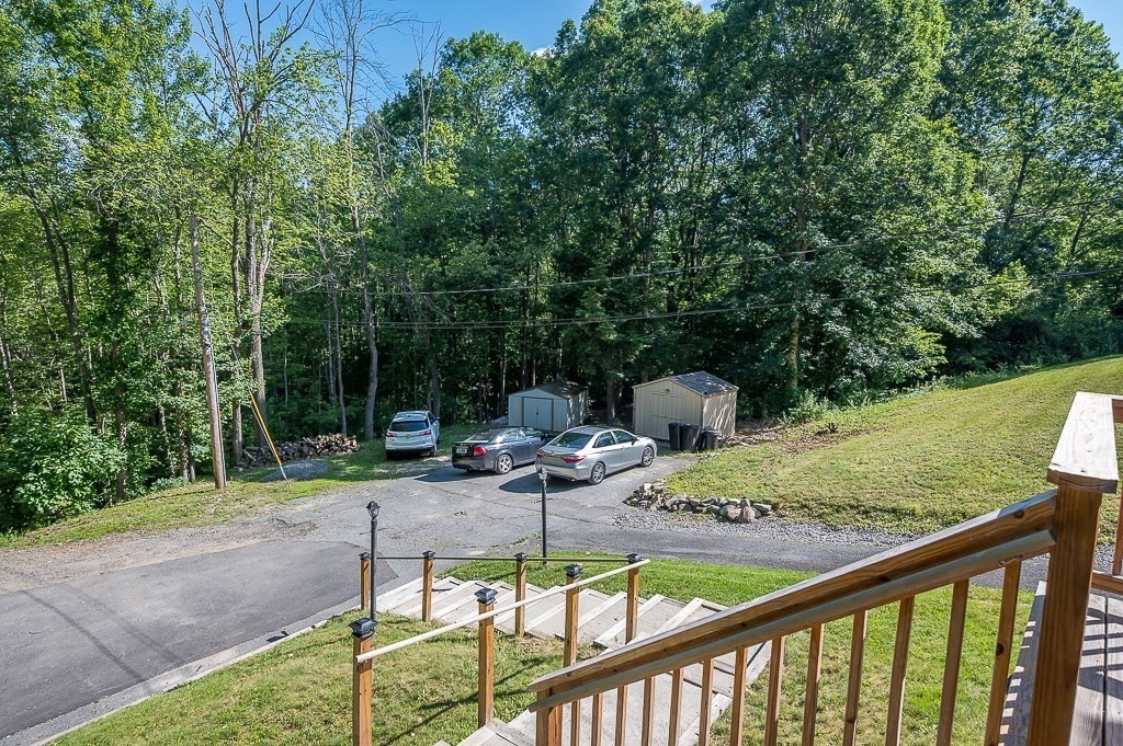 30-32 Rolling Acres Rd