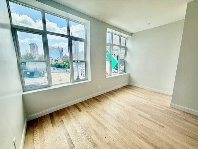 204 Hanover St #2F, Boston, MA Photo #9
