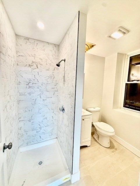 204 Hanover St #2F, Boston, MA Photo #10