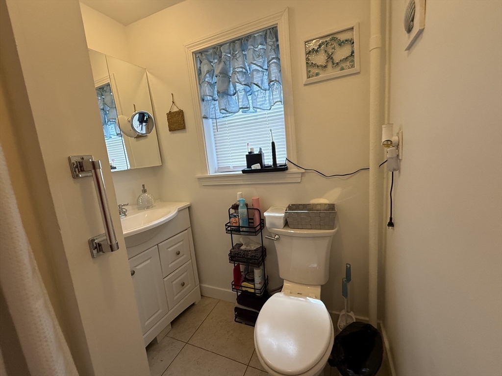 637 Nantasket Ave, Hull, MA Photo #11