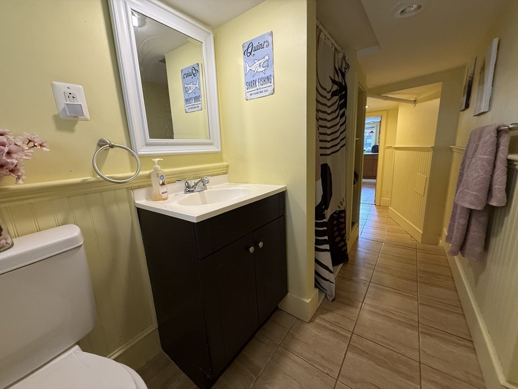 637 Nantasket Ave, Hull, MA Photo #8