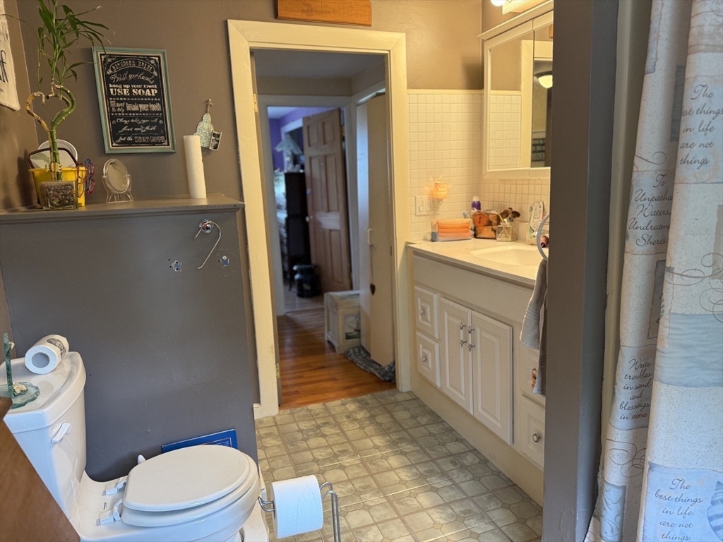 637 Nantasket Ave, Hull, MA Photo #19