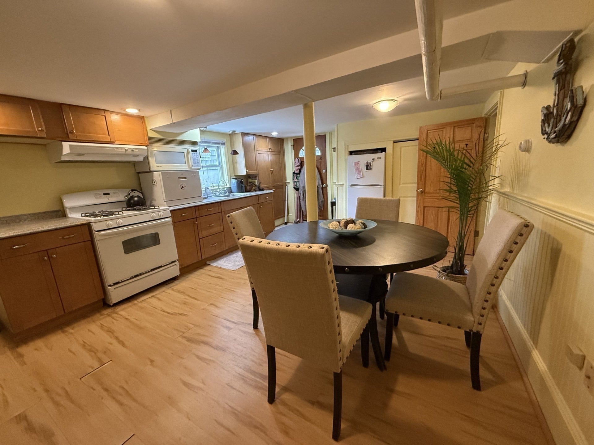 637 Nantasket Ave