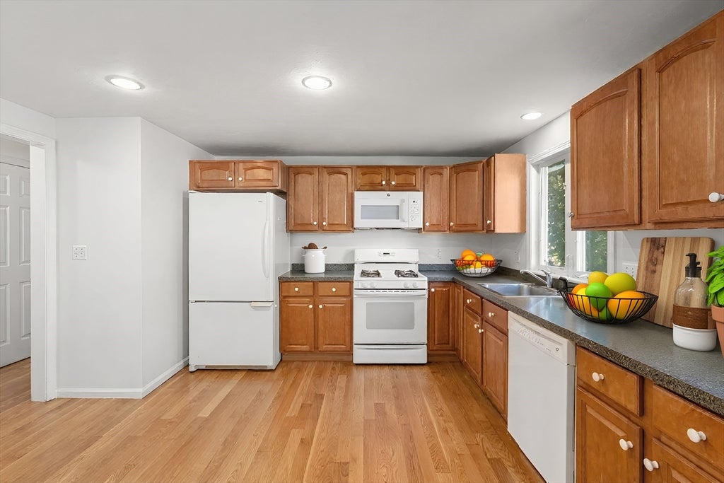 11 Brackett Road #A, Framingham, MA, 11 Brackett Road #A, Framingham, MA Photo #7