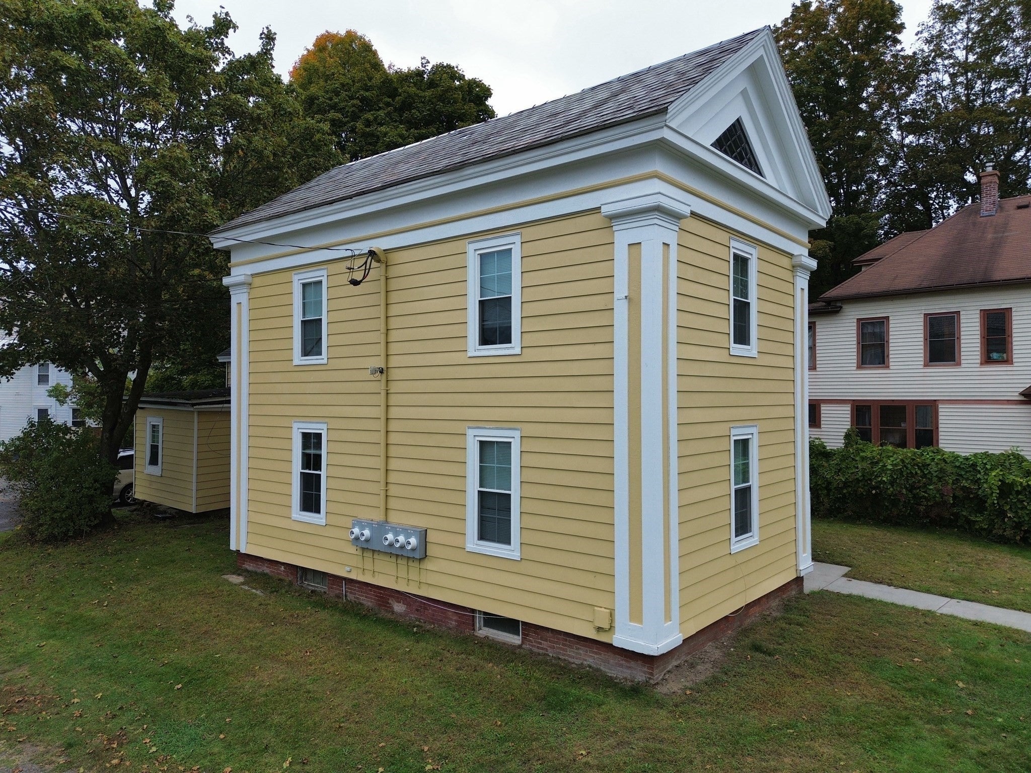25 Pleasant St, Greenfield, MA Photo #2