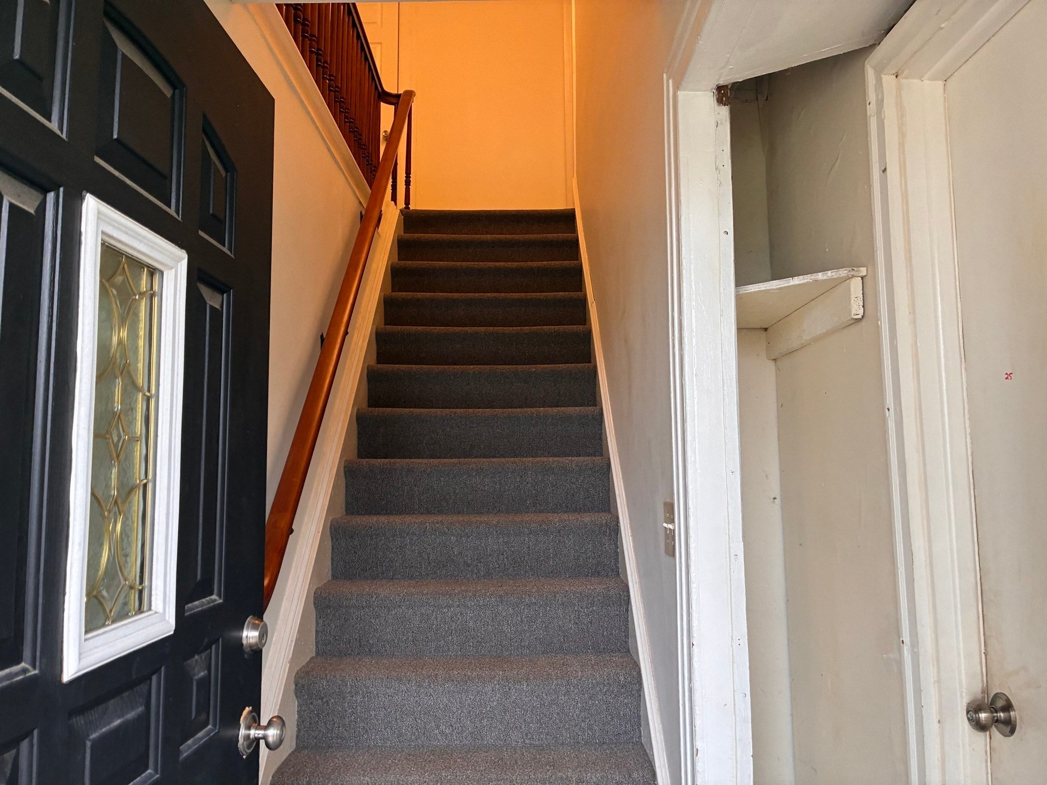 25 Pleasant St, Greenfield, MA Photo #8