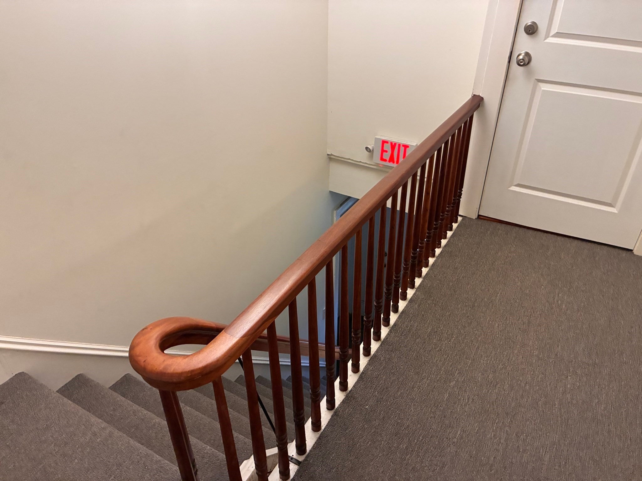 25 Pleasant St, Greenfield, MA Photo #9