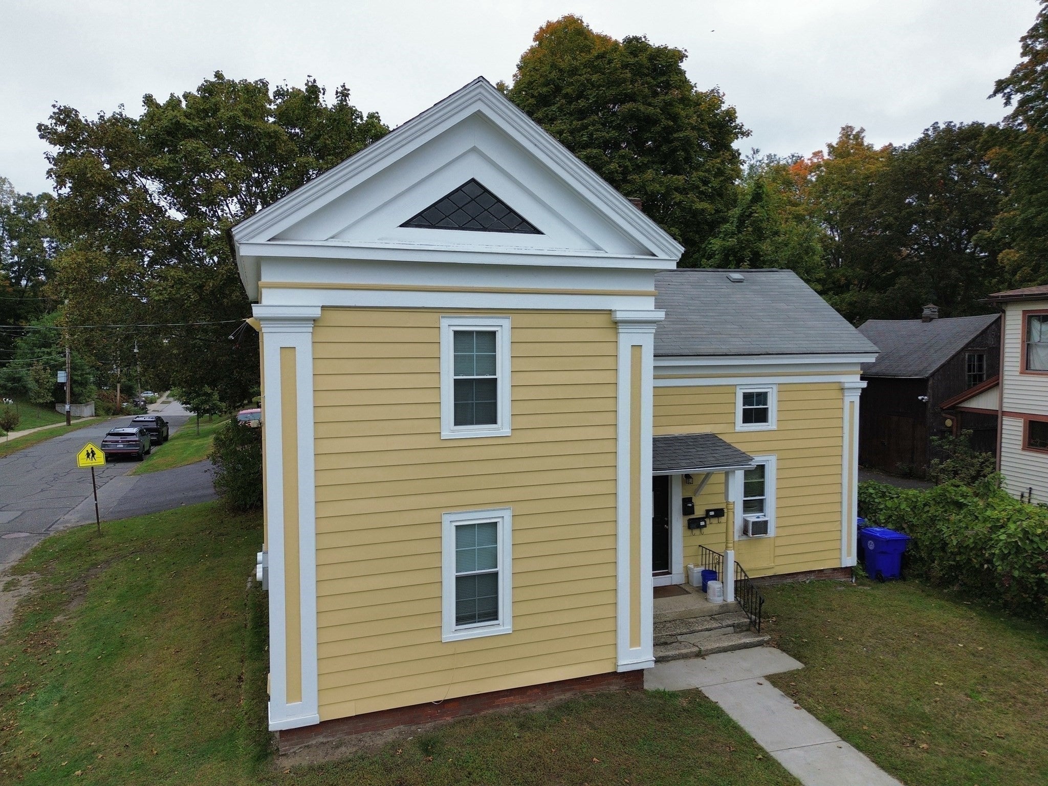 25 Pleasant St, Greenfield, MA Photo #27