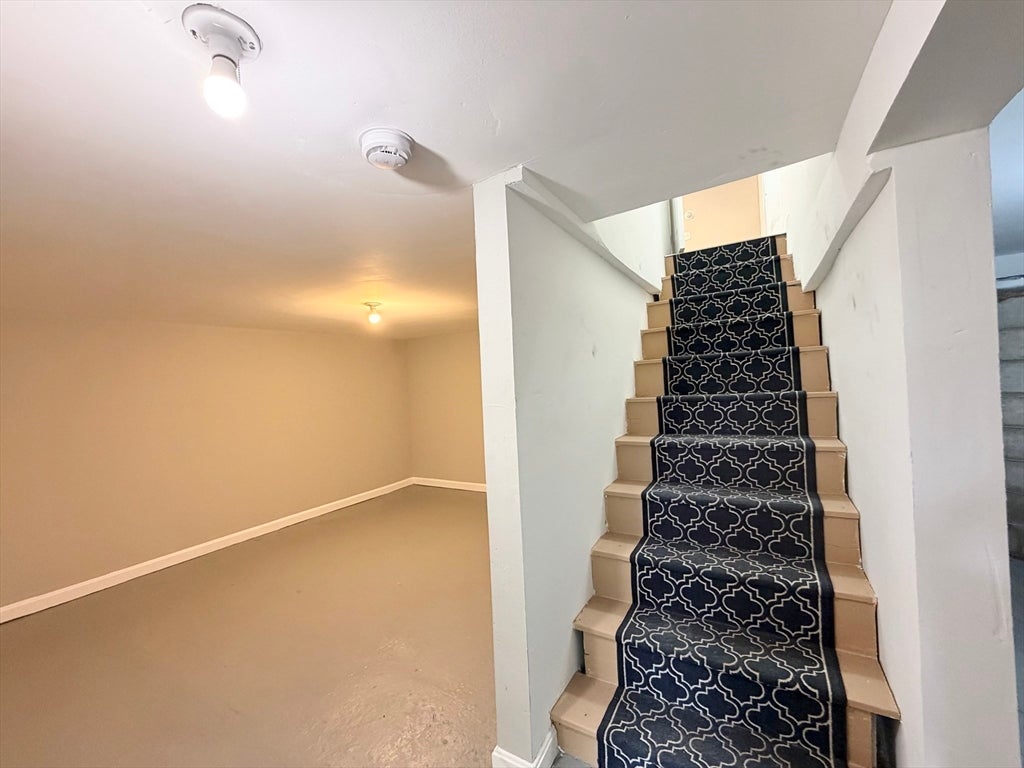 87 Vezina Ave, Leominster, MA Photo #35